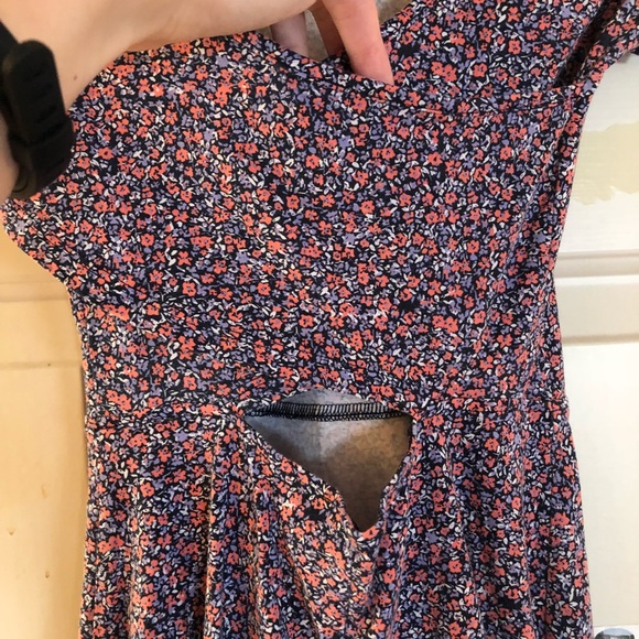 Sun Dress - Picture 3 of 4